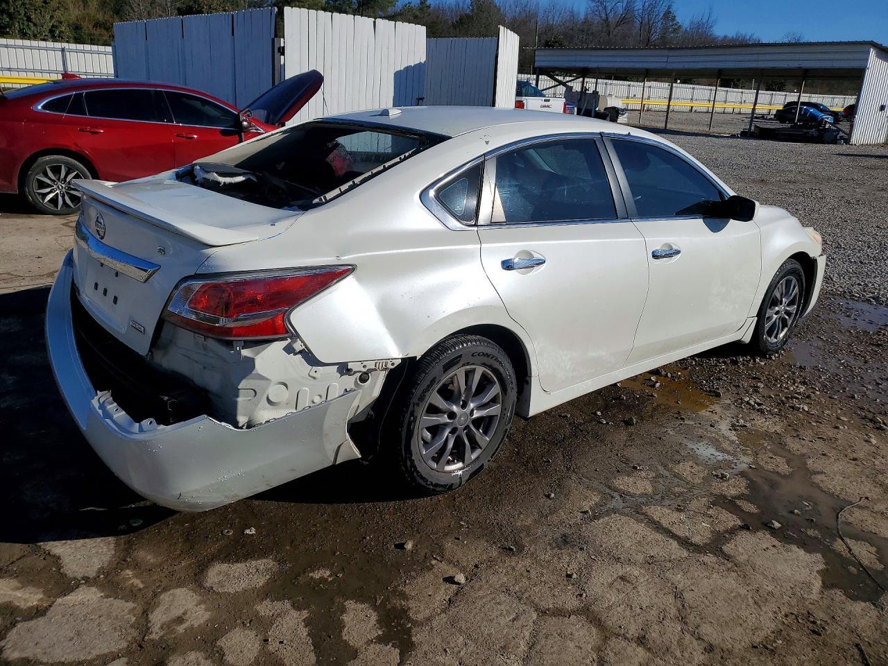 2015 Nissan Altima 2.5 - Image 3