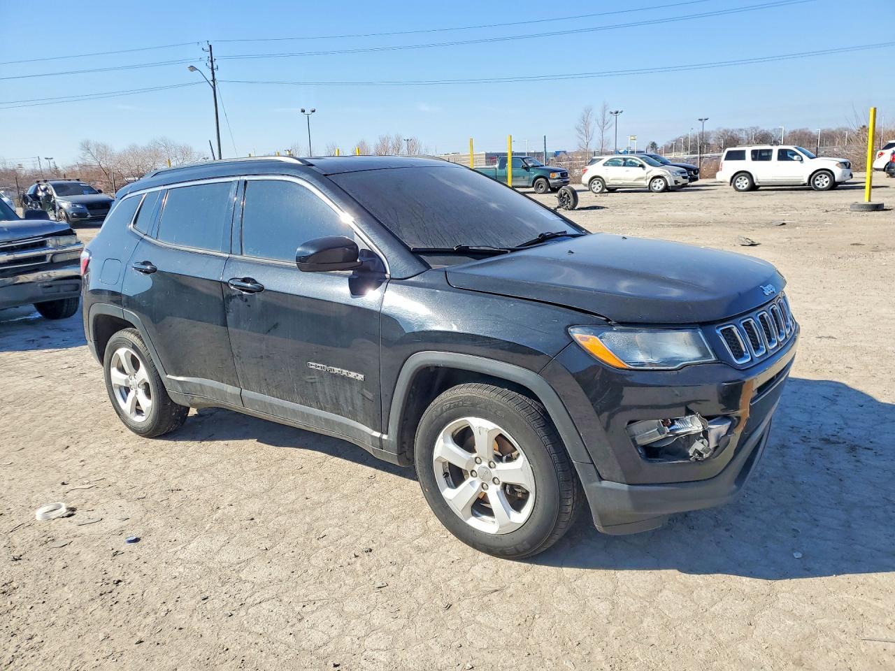 2018 Jeep Compass Latitude - Image 4