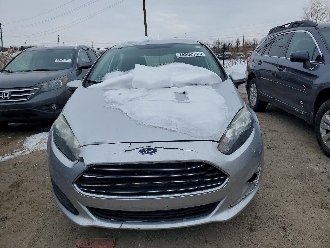 2015 Ford Fiesta Se - Фото 5