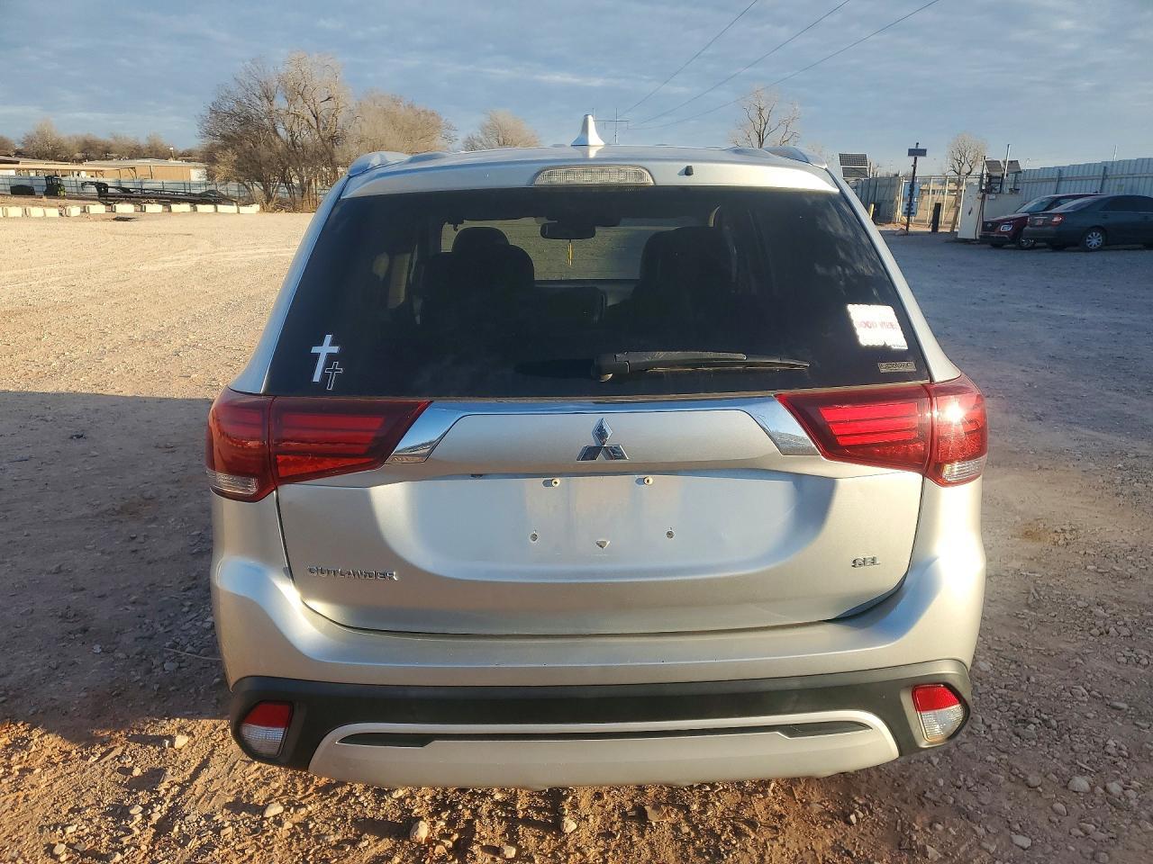 2020 Mitsubishi Outlander - Фото 6