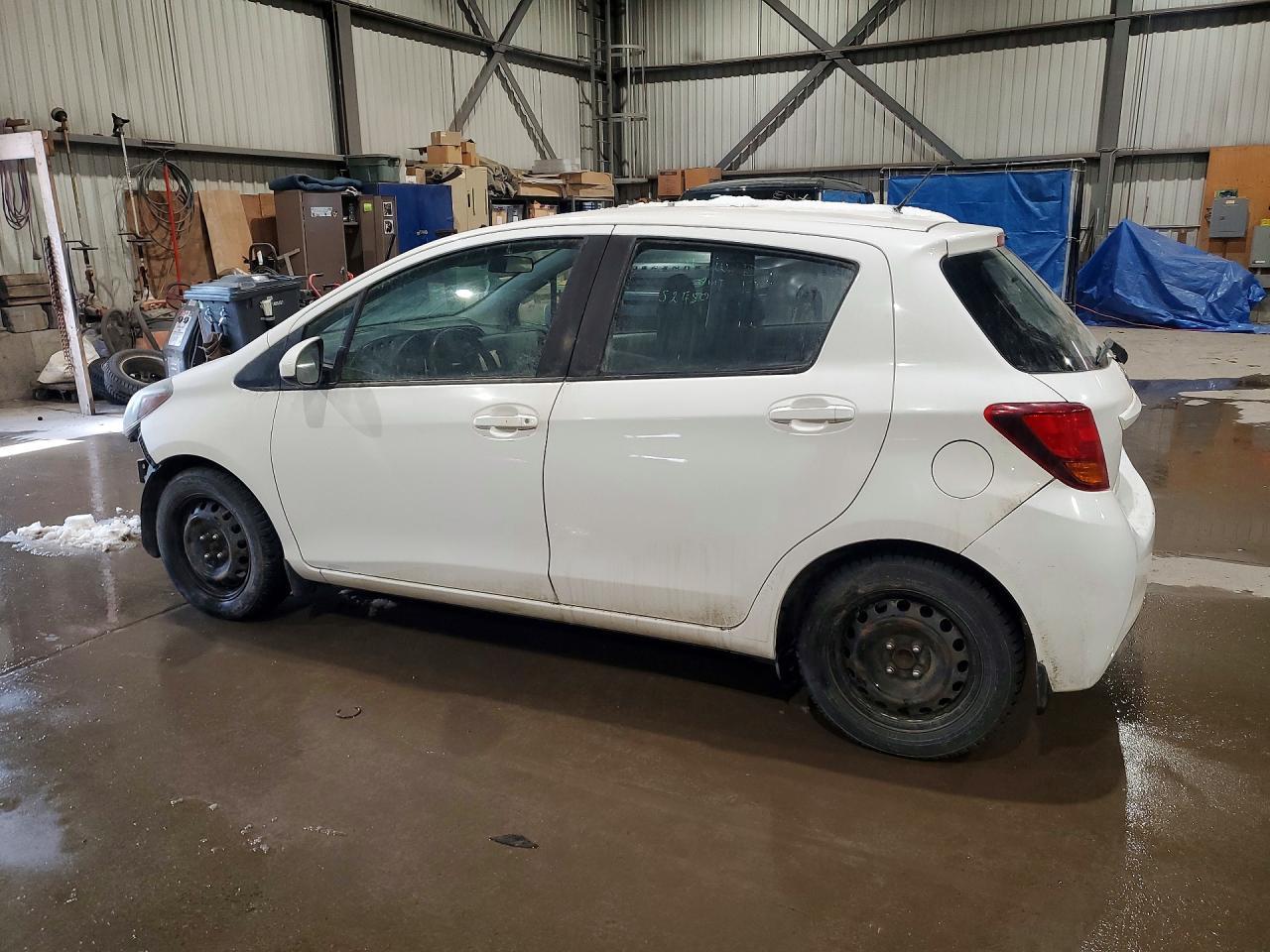 2017 Toyota Yaris - Фото 2