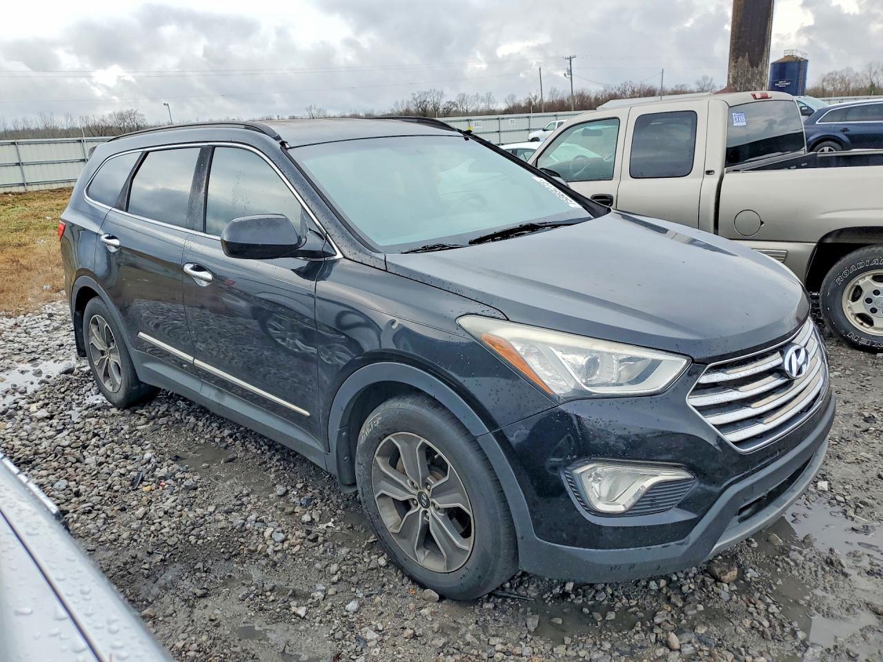 2014 Hyundai Santa Fe Gls - Image 4