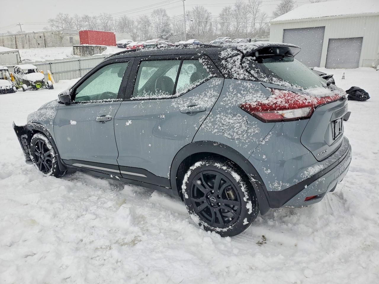 2022 Nissan Kicks Sr - Фото 2