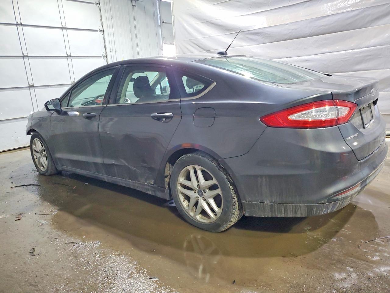 2015 Ford Fusion Se - Фото 2