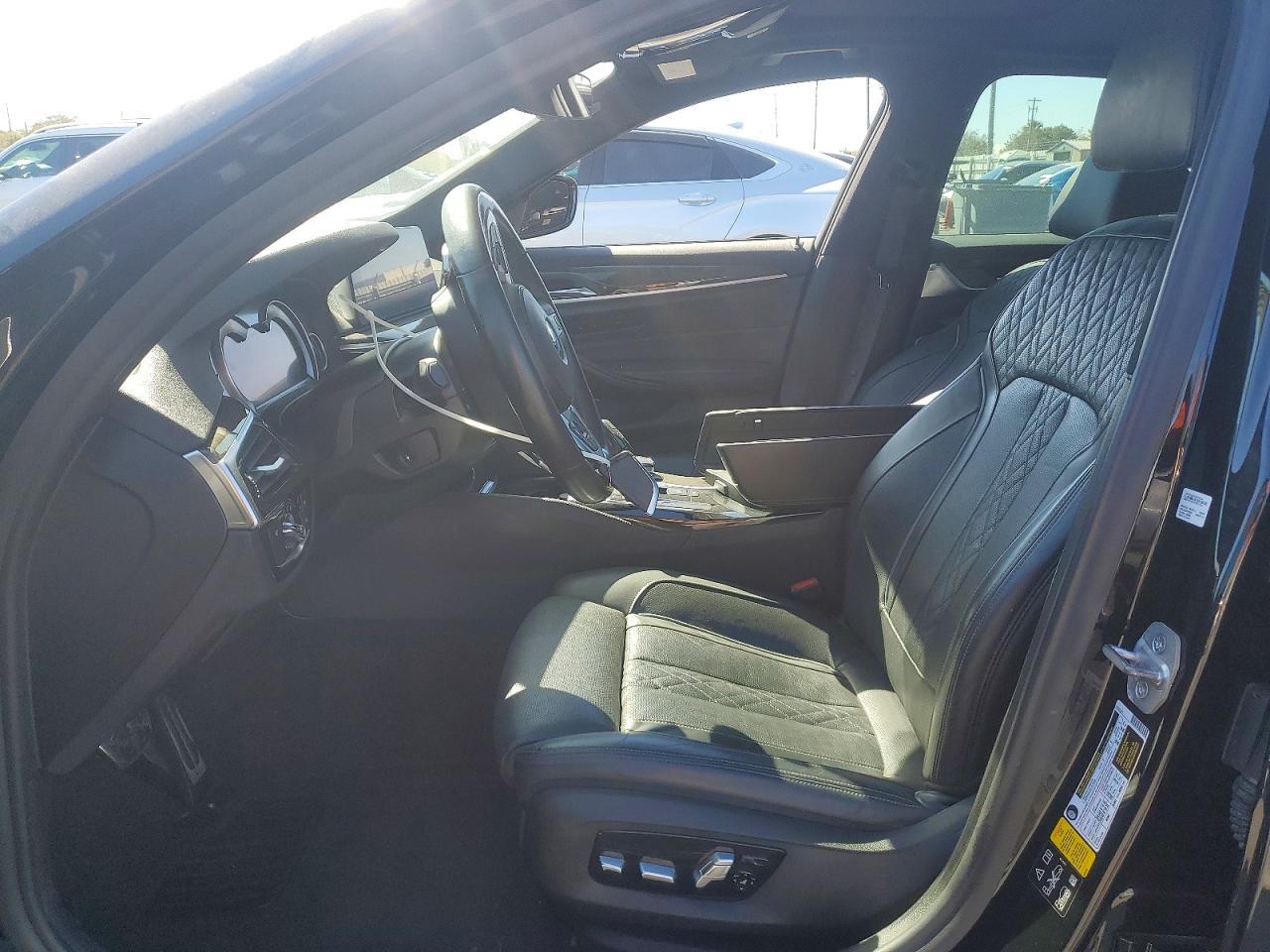 2018 BMW 530 Xi - Фото 7