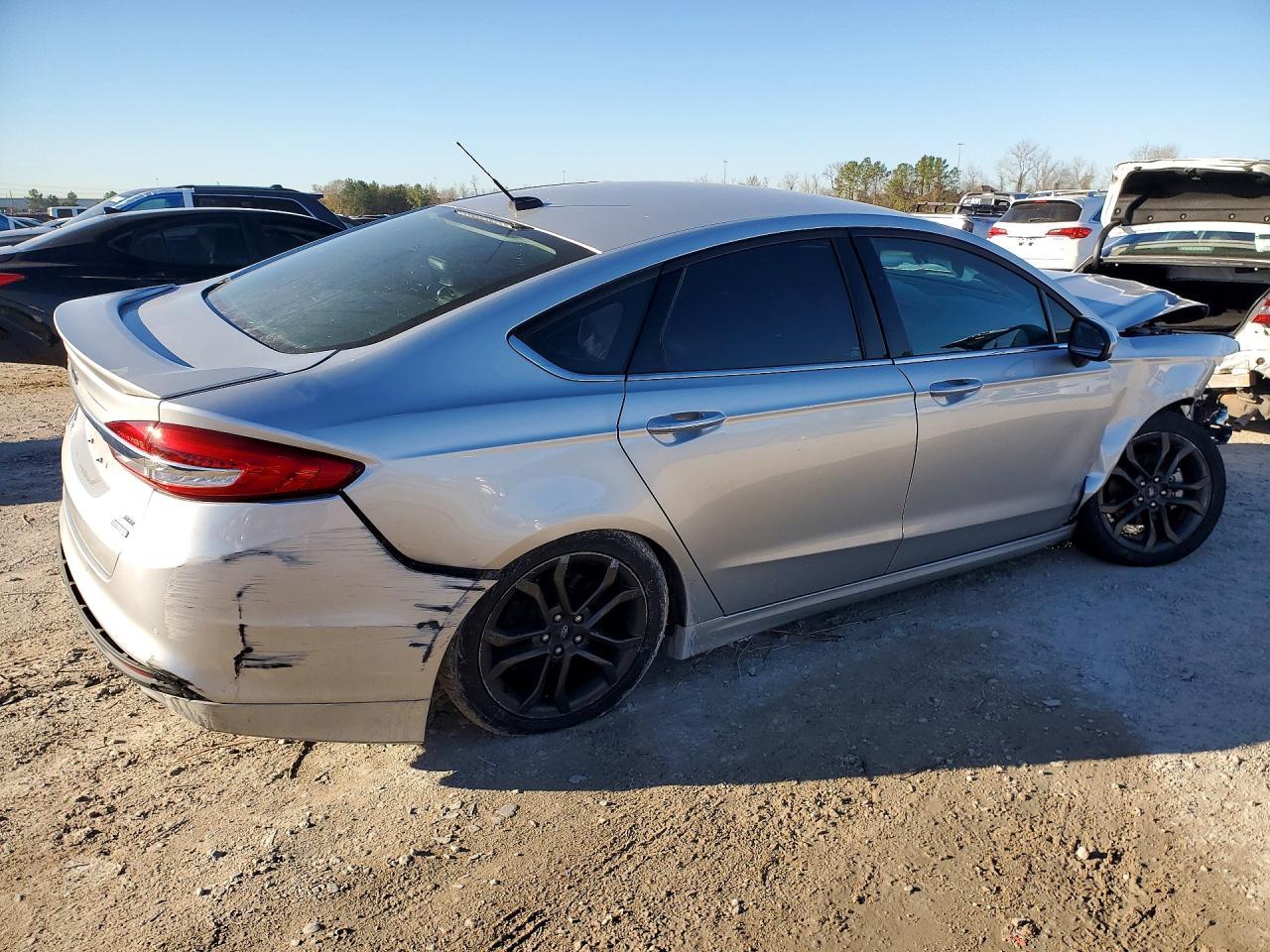 2018 Ford Fusion Se - Фото 3