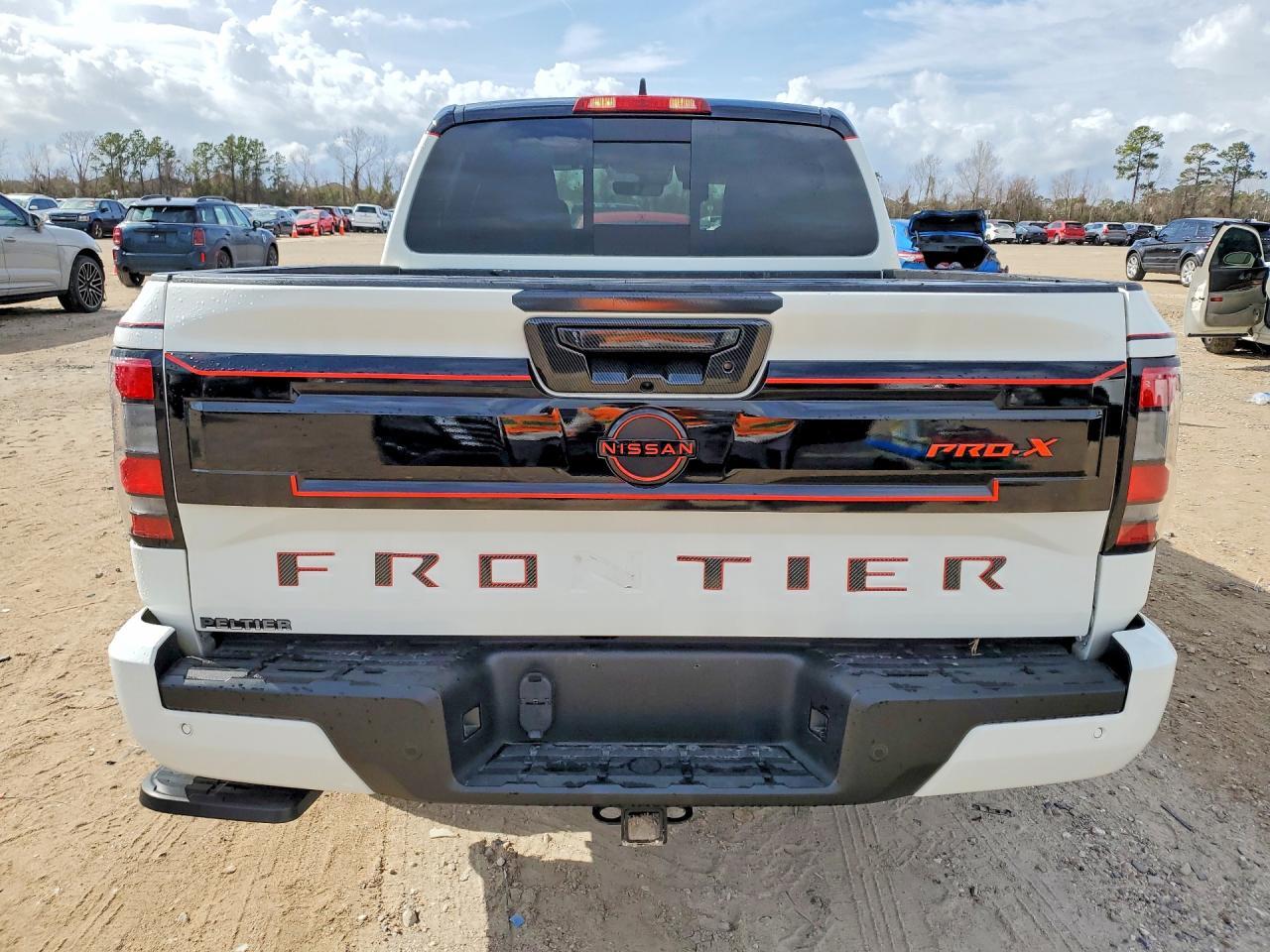 2025 Nissan Frontier S - Фото 6