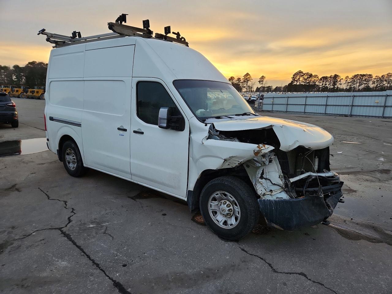 2019 Nissan Nv 2500 Utility / Service Van - Фото 4
