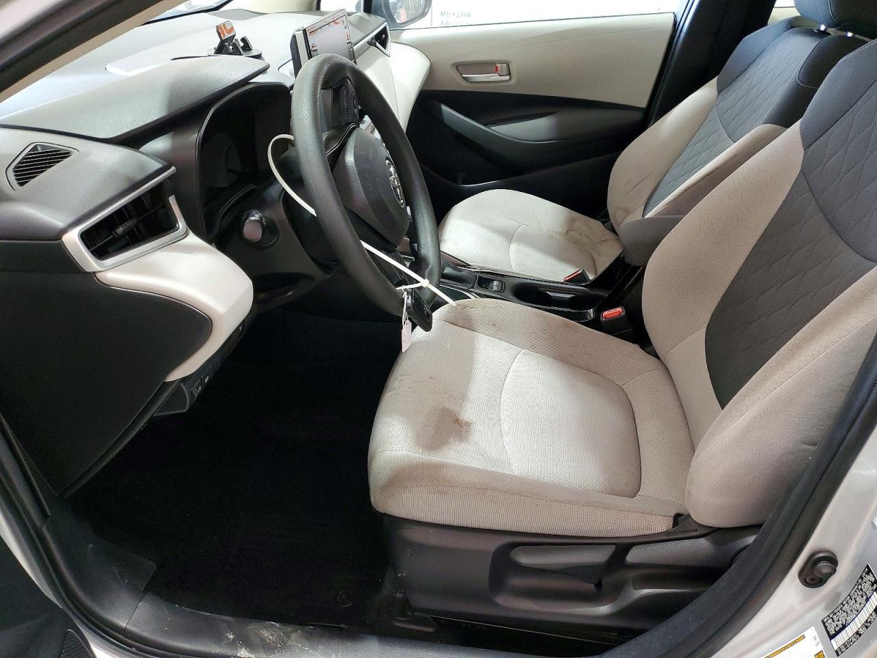 2020 Toyota Corolla Hybrid Le - Image 7