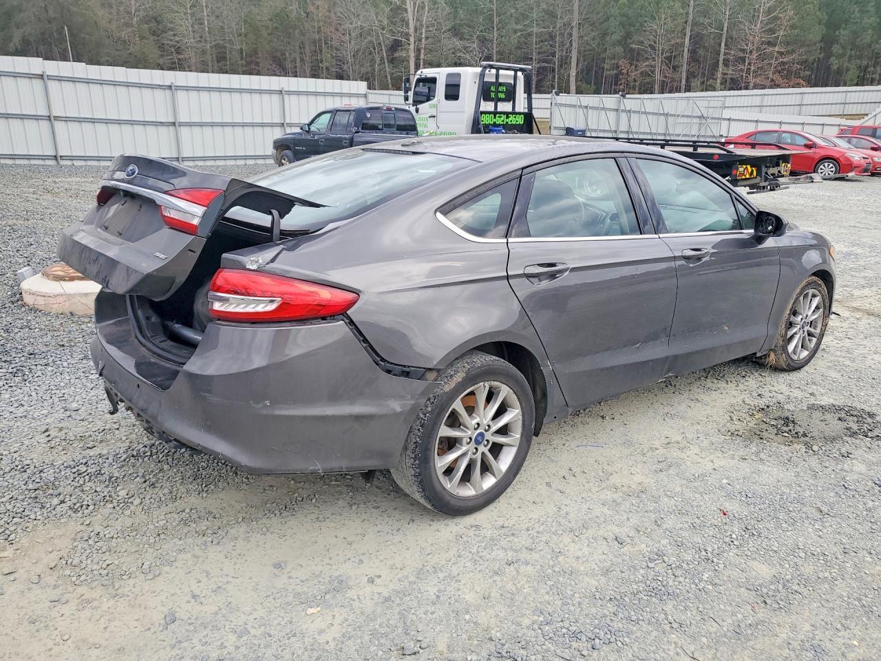 2017 Ford Fusion Se - Фото 3