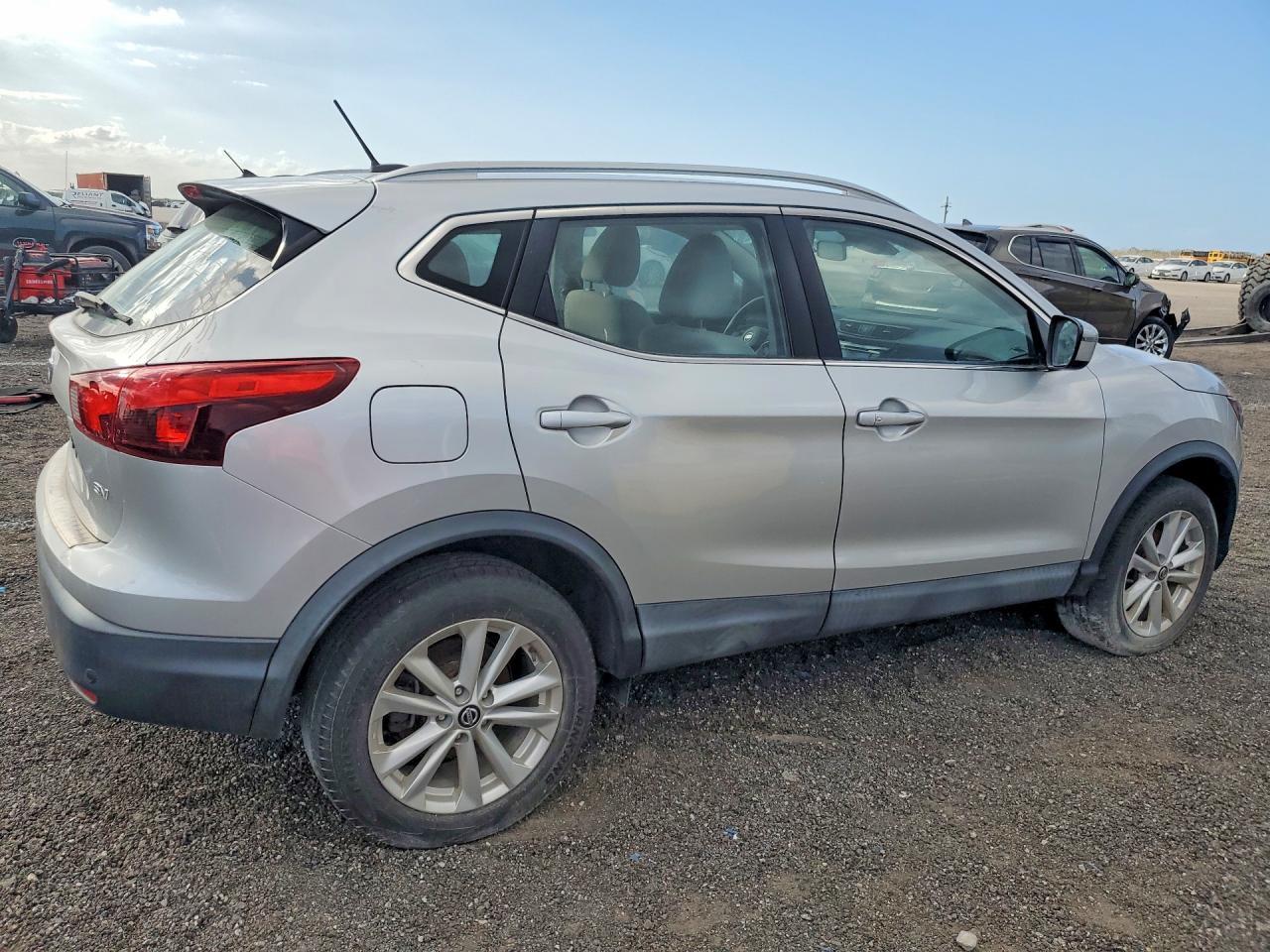 2019 Nissan Rogue Sport S - Image 4