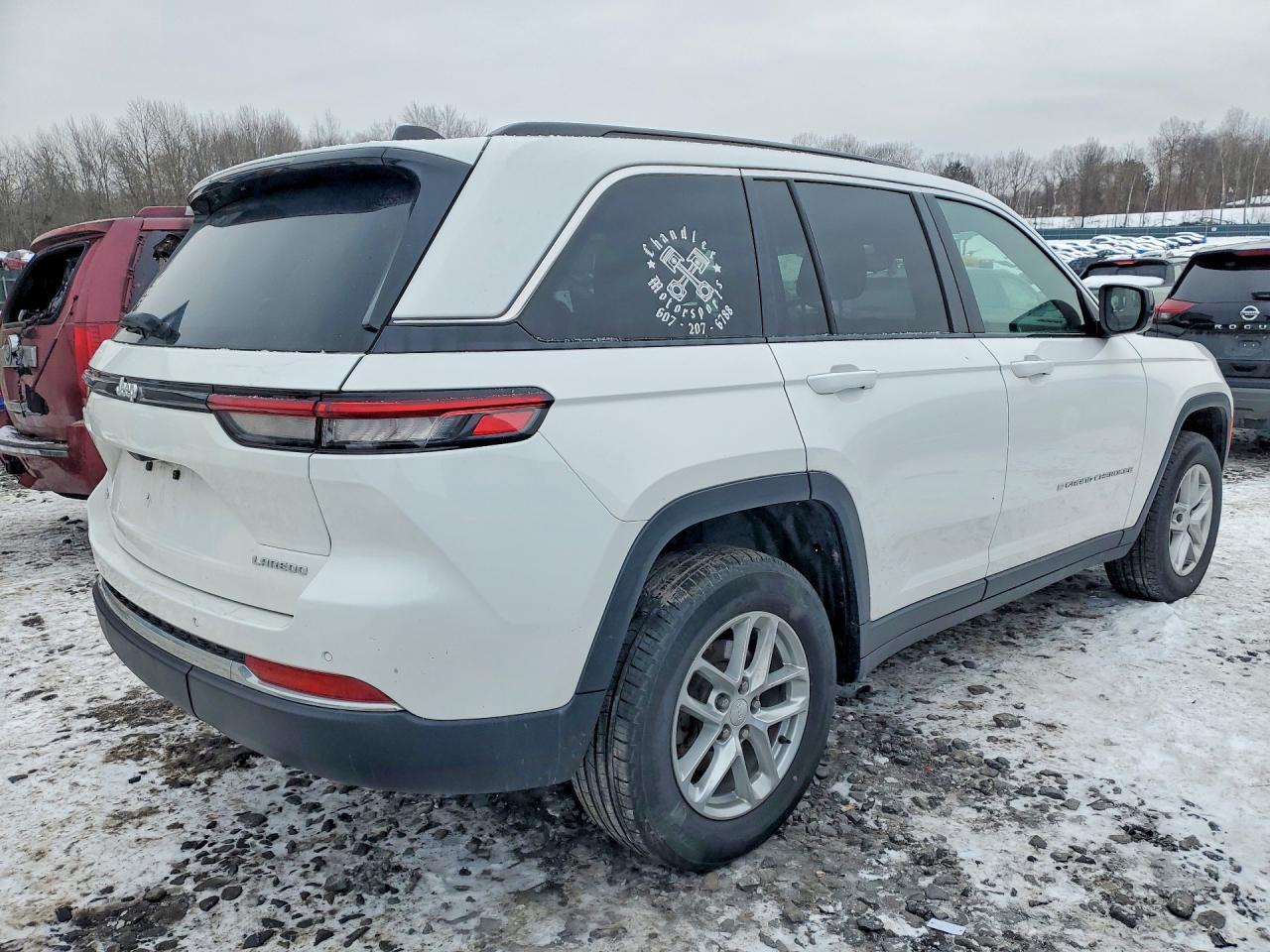 2024 Jeep Grand Cherokee Laredo - Фото 3