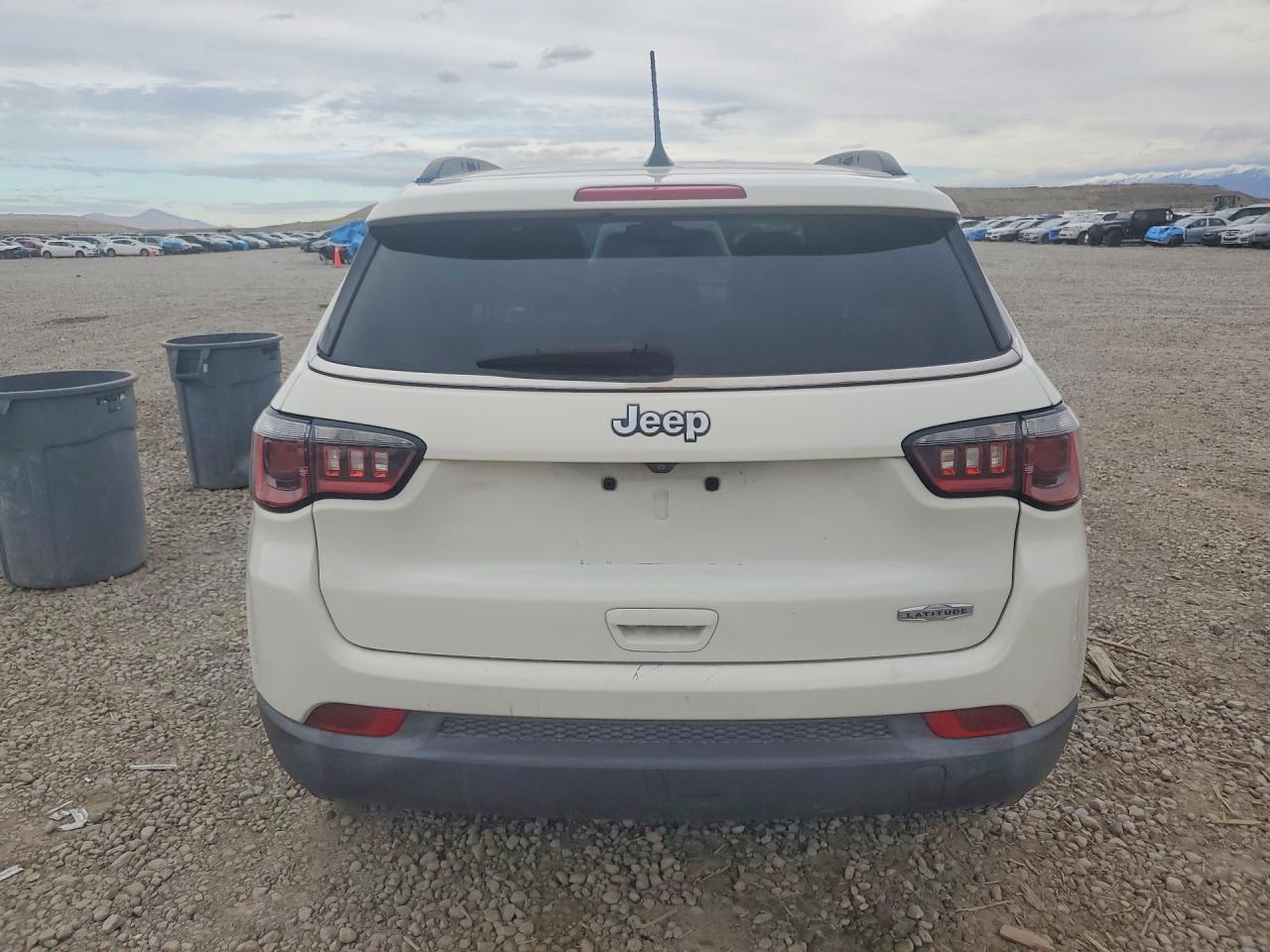 2017 Jeep Compass Latitude - Фото 6