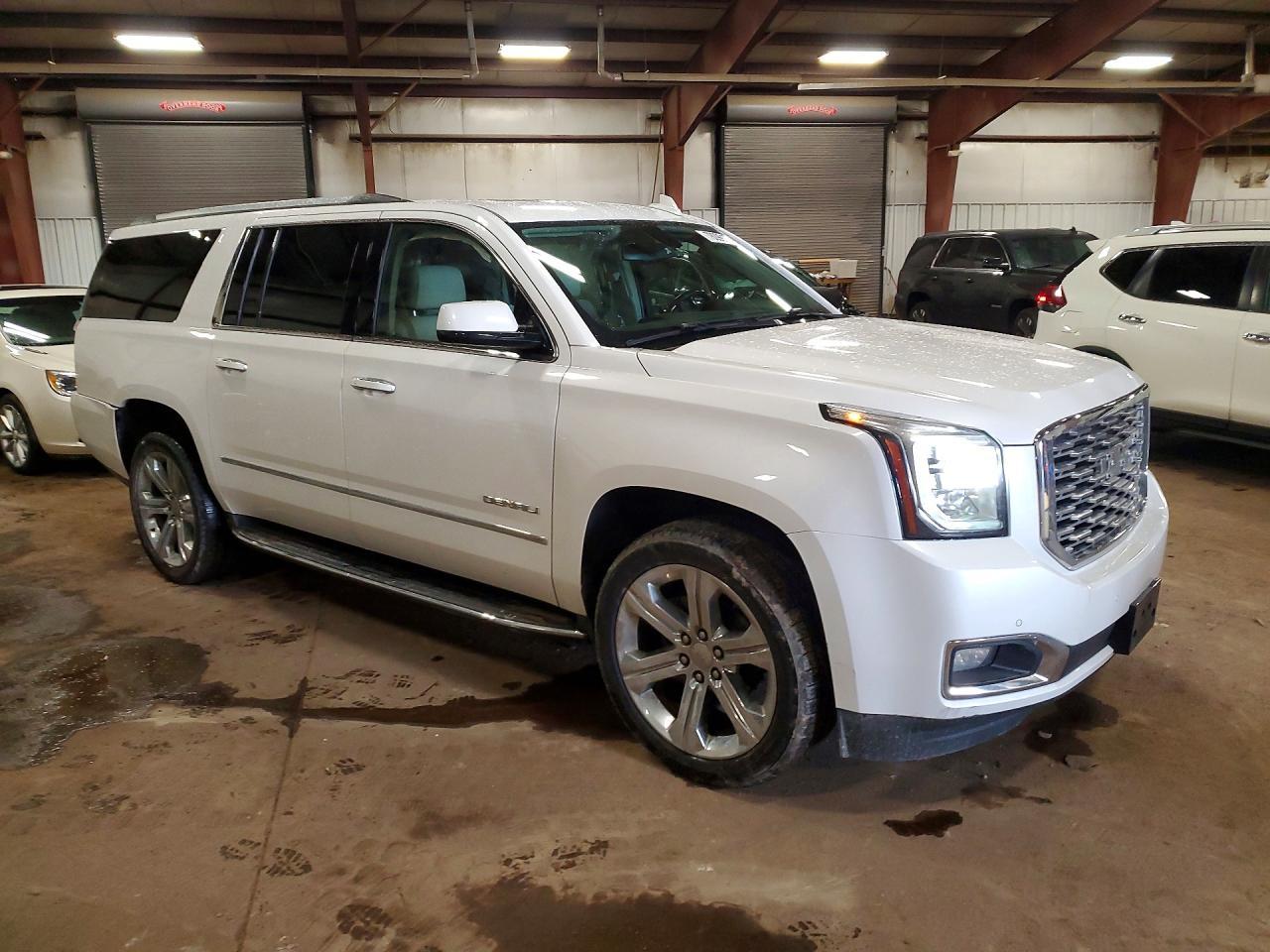 2020 GMC Yukon Xl Denali - Фото 4