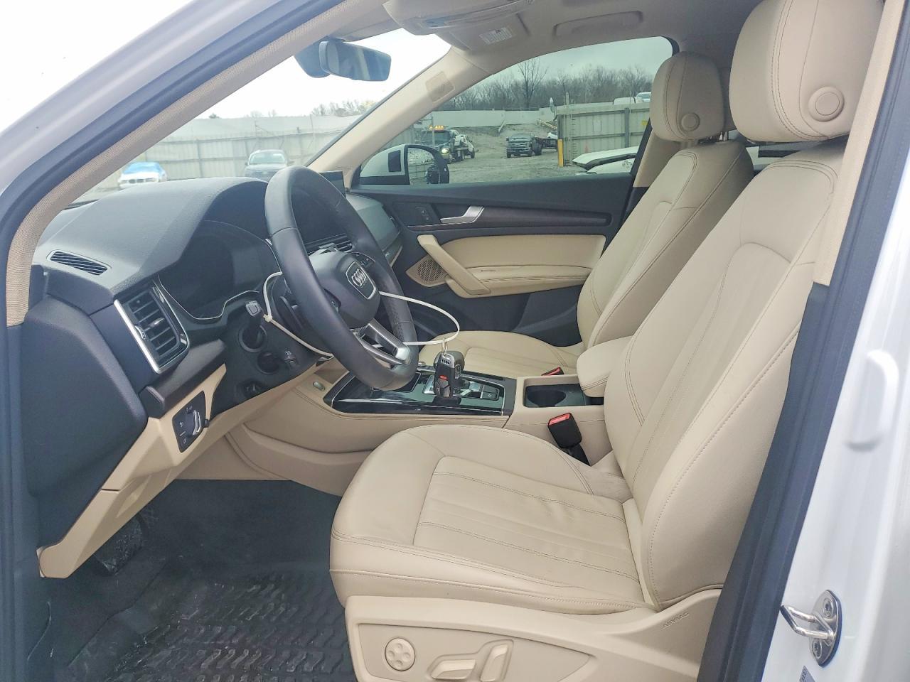 2023 Audi Q5 Premium Plus 40 - Image 7