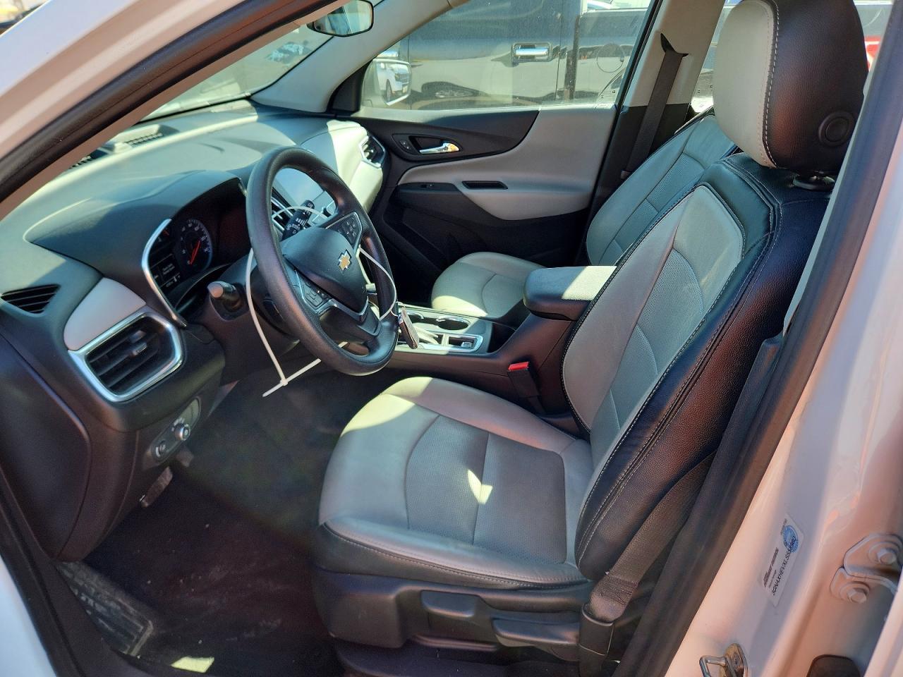 2020 Chev Equinox Ls - Фото 7