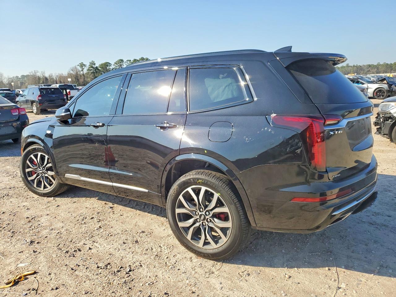 2023 Cadillac Xt6 Sport - Фото 2