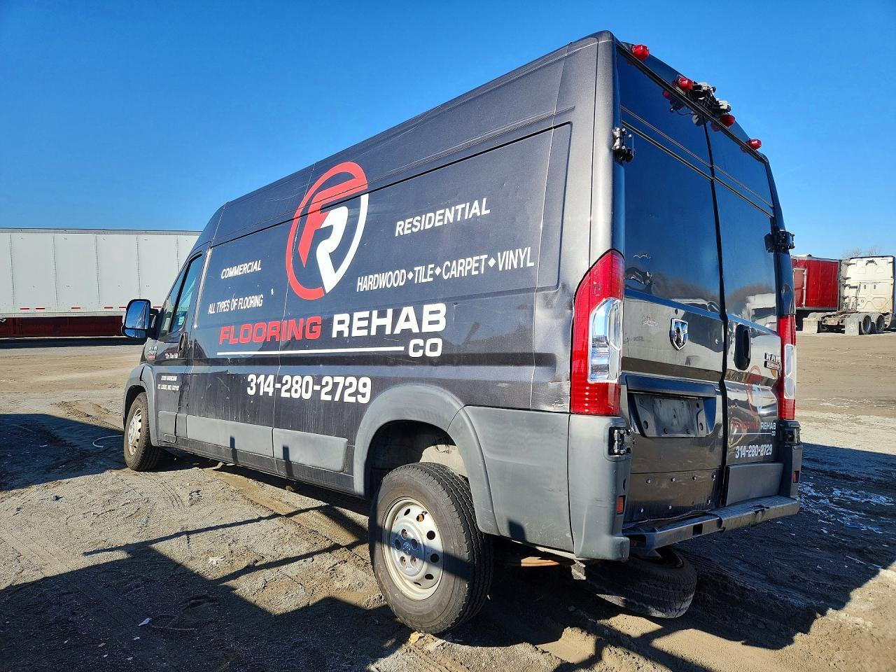 2014 Ram Promaster 2500 Delivery Van - Фото 2