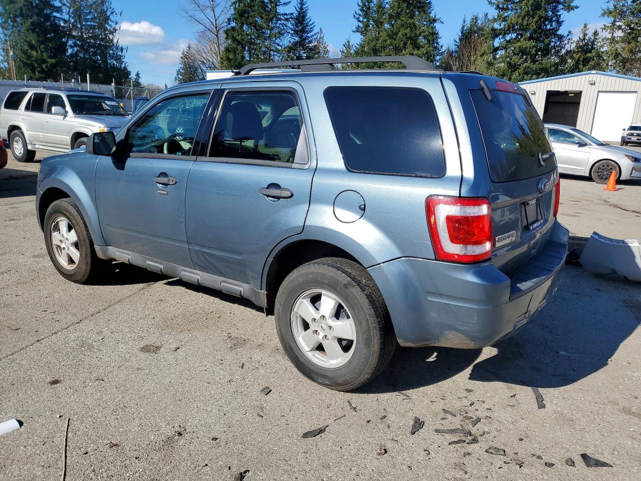 2010 Ford Escape Xlt - Фото 2