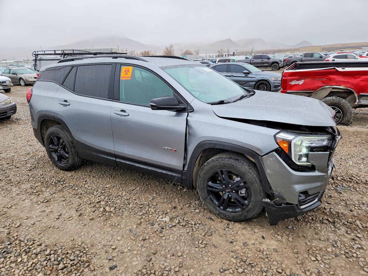 2023 GMC Terrain At4 - Image 4