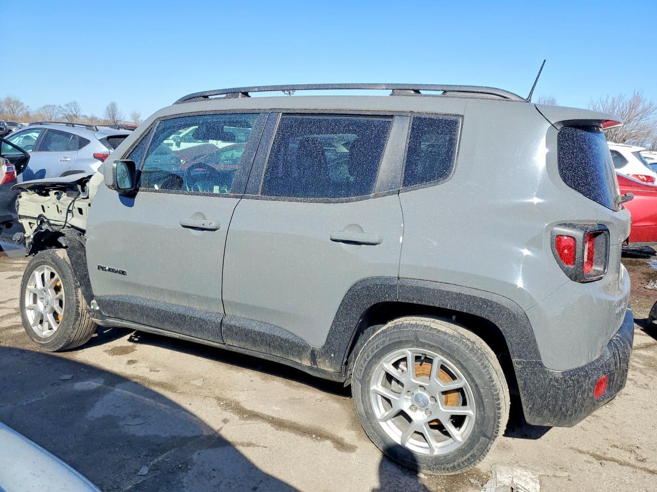 2019 Jeep Renegade Latitude - Фото 2