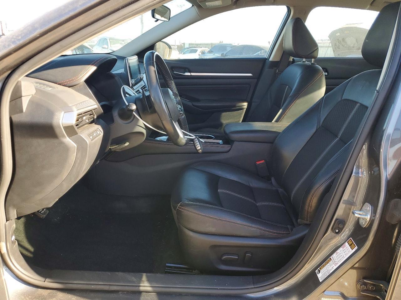 2023 Nissan Altima Sr - Image 7