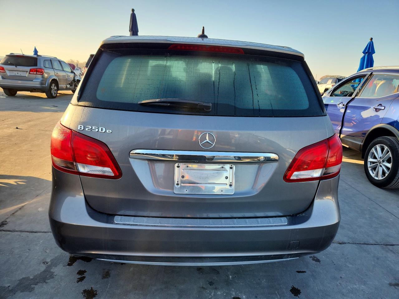 2017 Mercedes-Benz B 250E - Фото 6