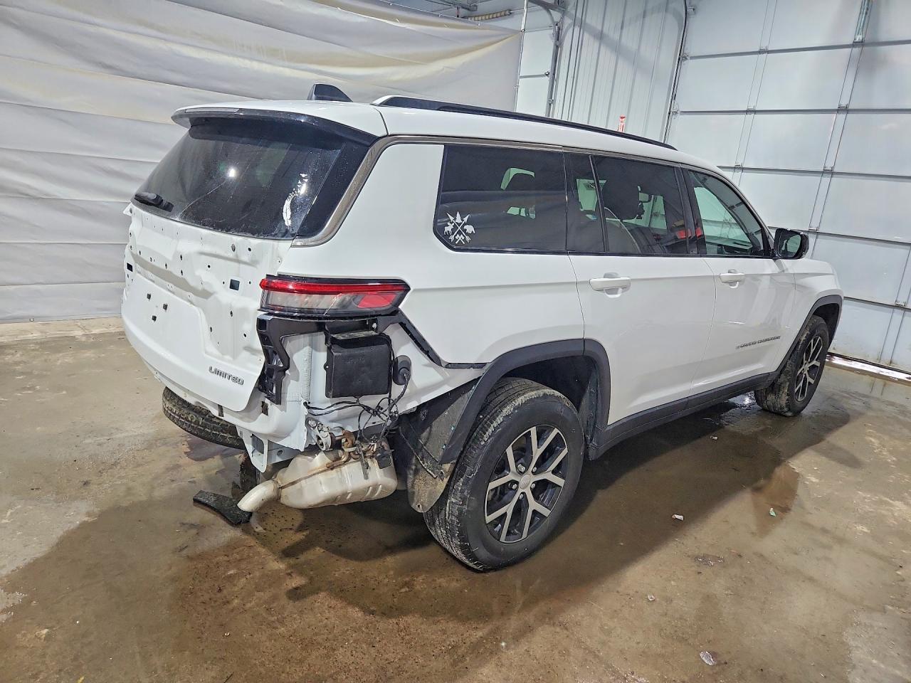 2024 Jeep Grand Cherokee L Limited - Image 3