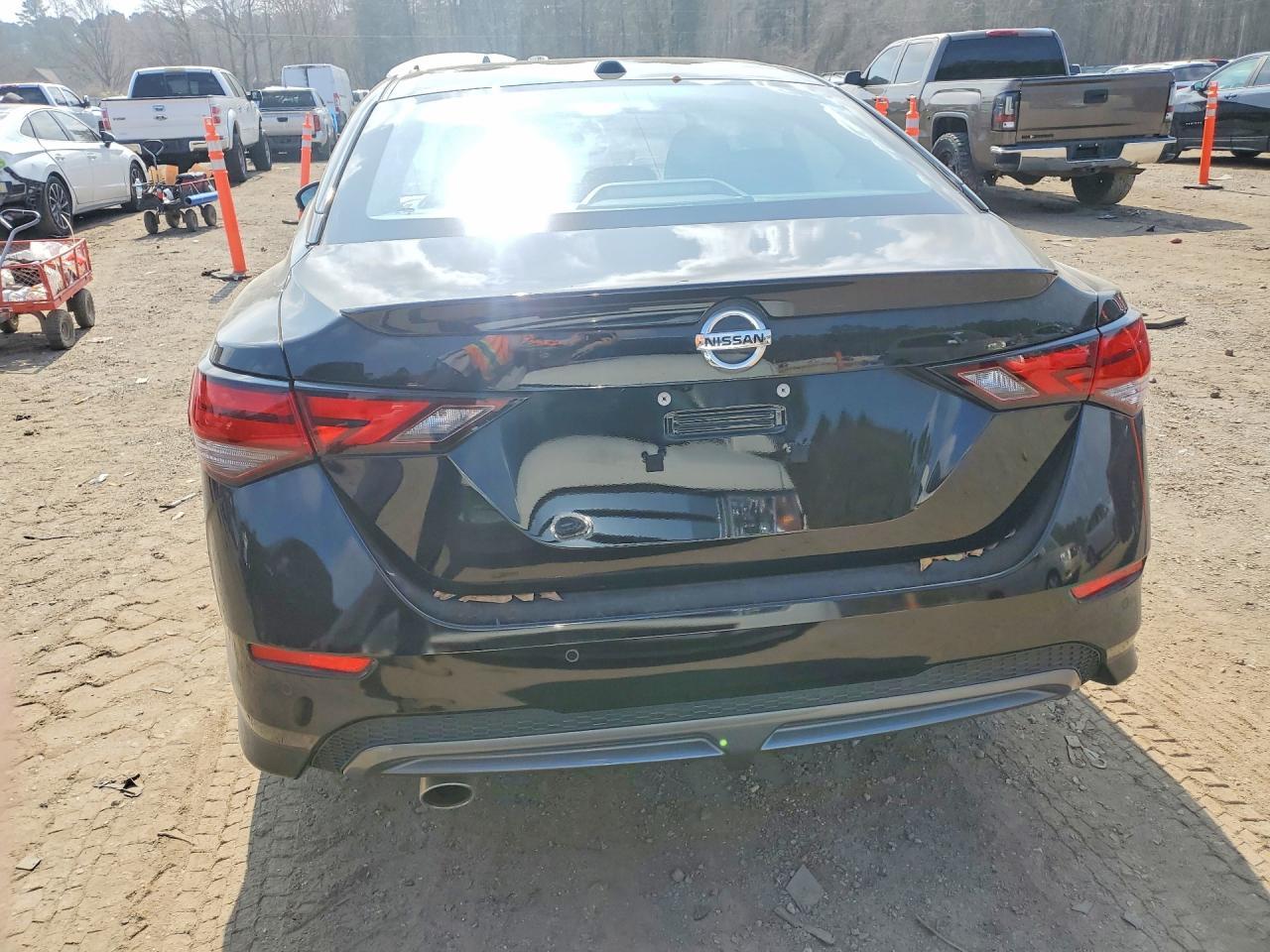 2023 Nissan Sentra Sr - Image 6