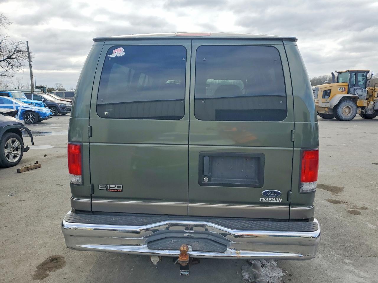 2002 Ford Econoline E150 Wagon - Фото 6