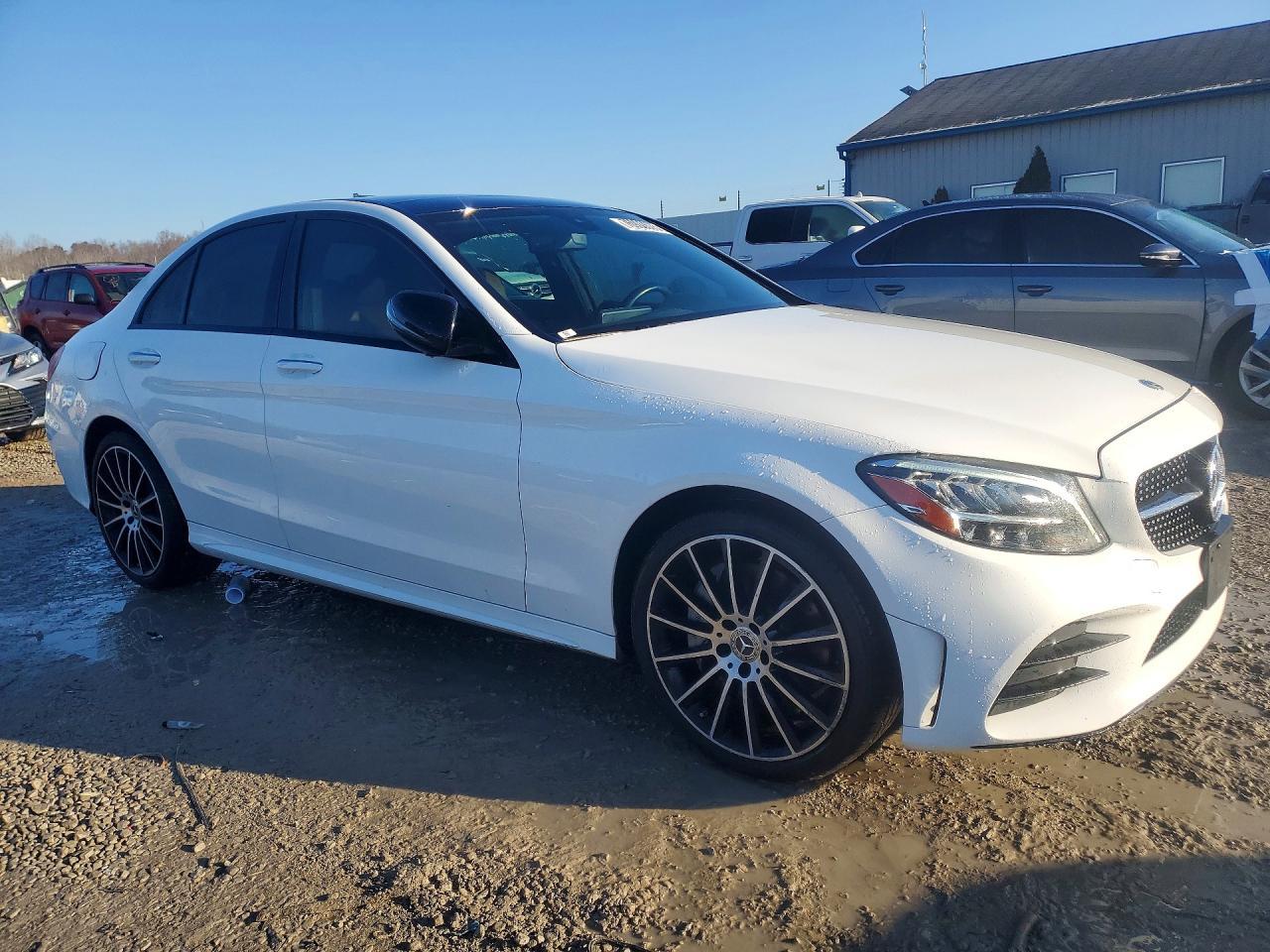 2020 Mercedes-Benz C 300 4Matic - Фото 4