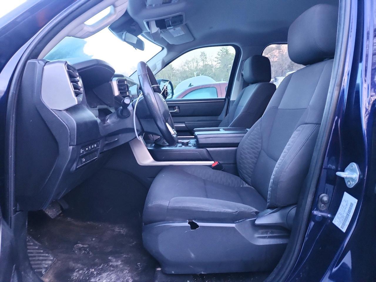 2023 Toyota Tundra Double Cab Sr - Image 7