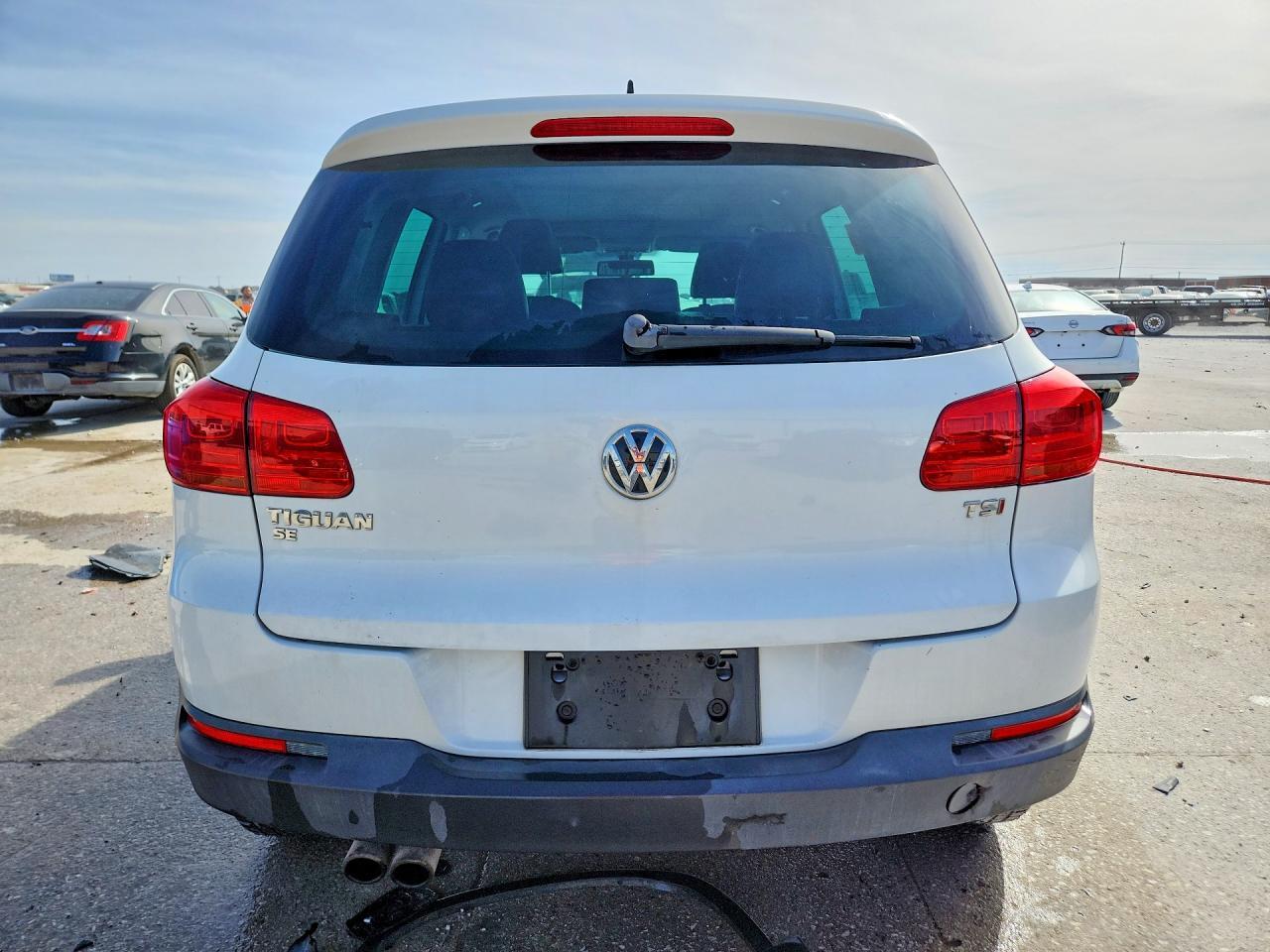 2016 Volkswagen Tiguan S - Фото 6