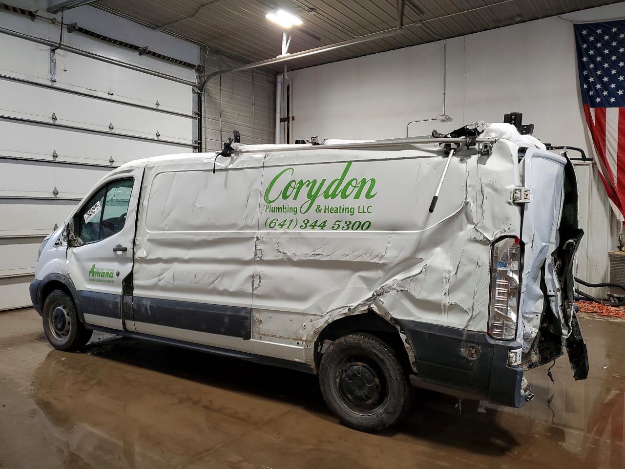 2017 Ford Transit 150 Utility / Service Van - Фото 2