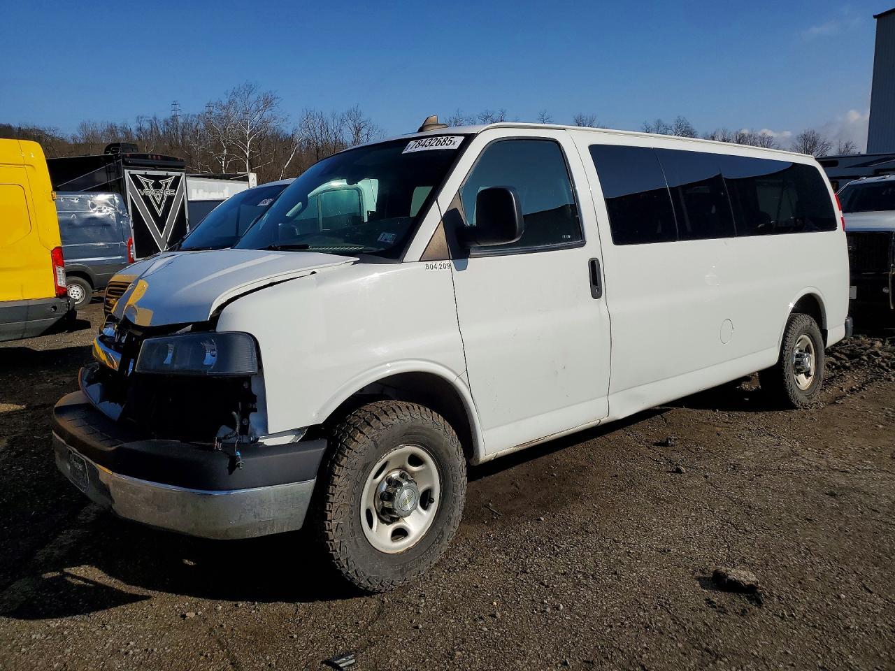 2020 Chevrolet Express G3500 Lt