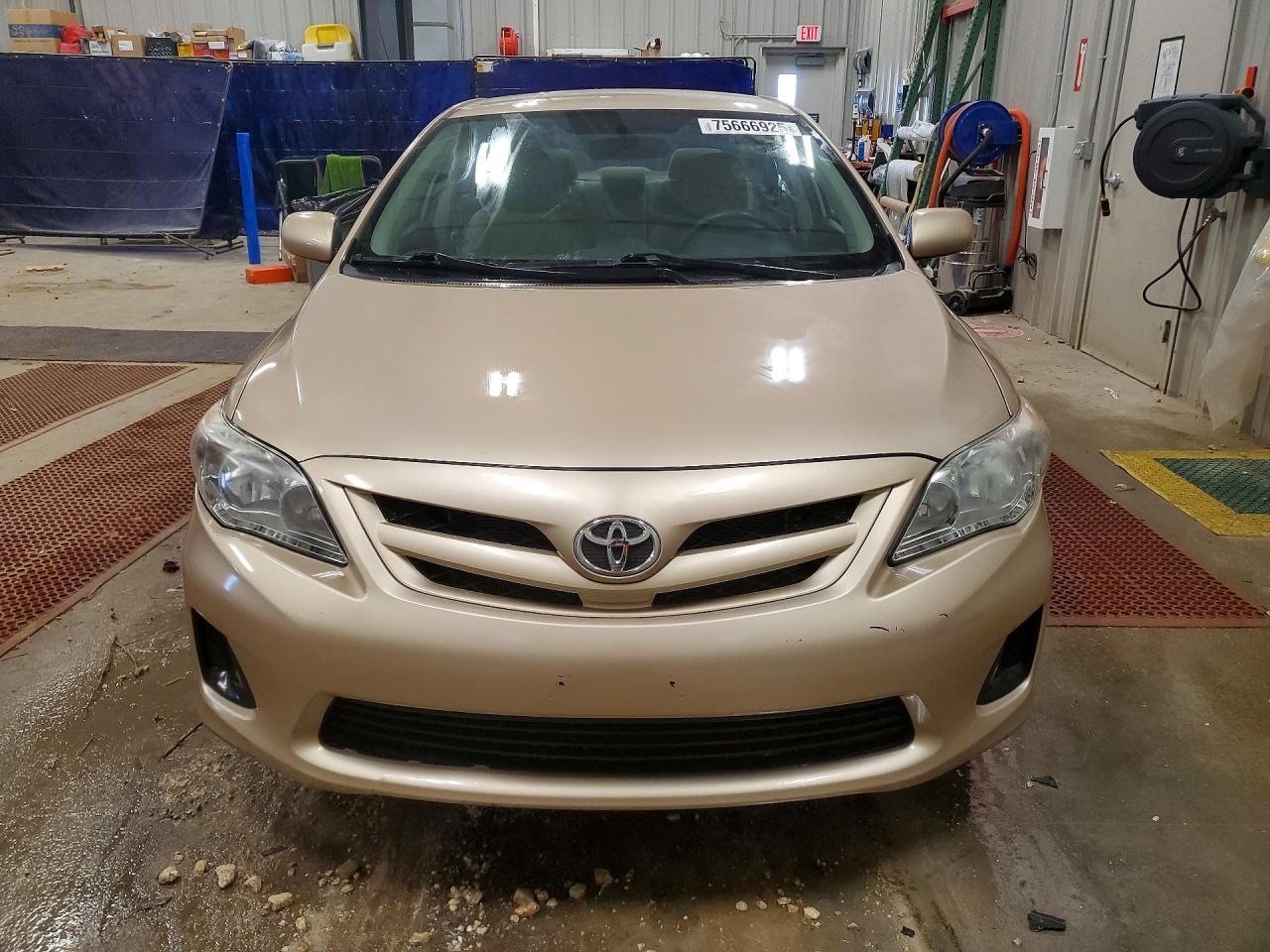 2012 Toyota Corolla L - Image 5