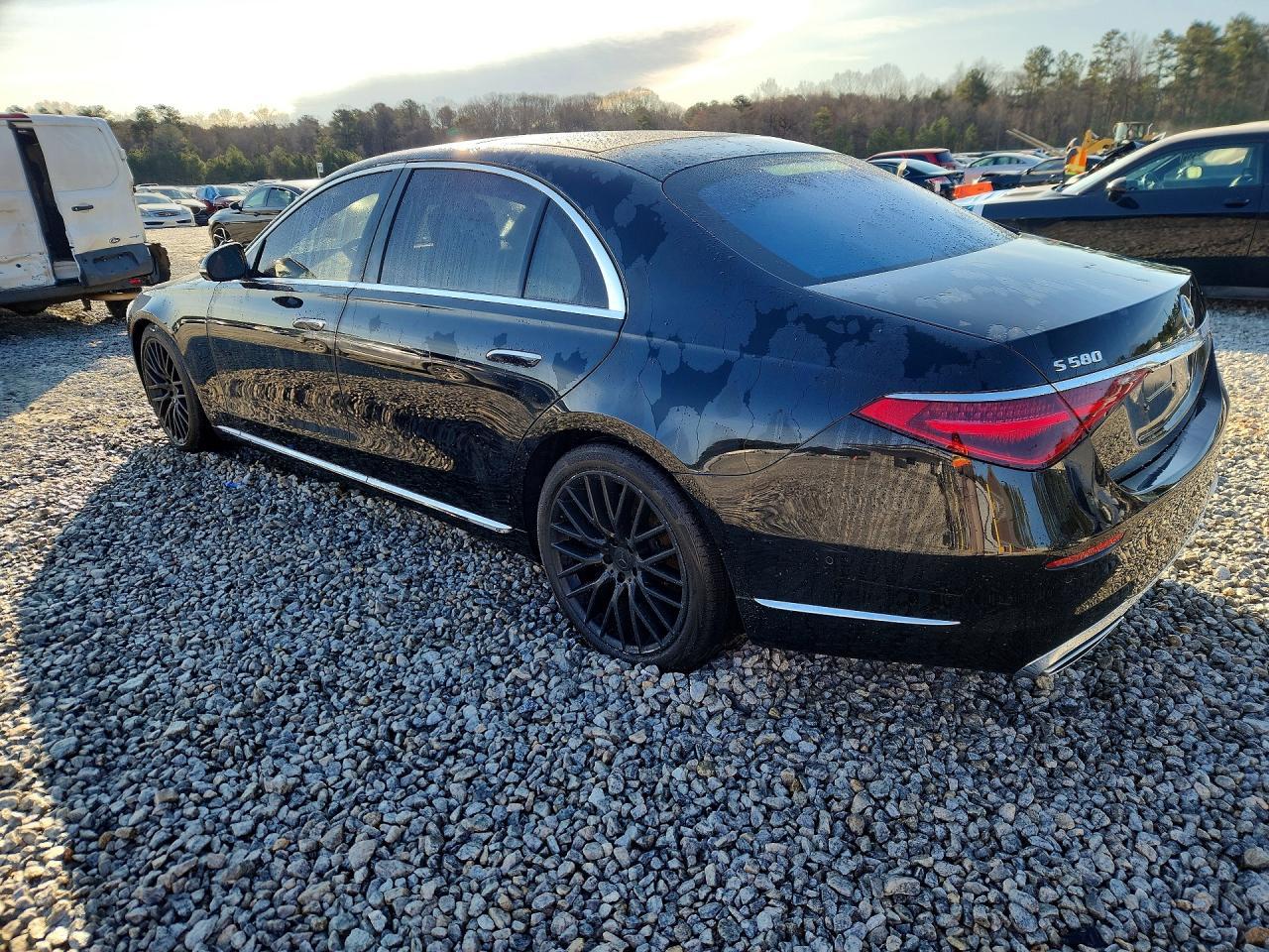 2022 Mercedes-Benz S 580 4Matic - Image 2