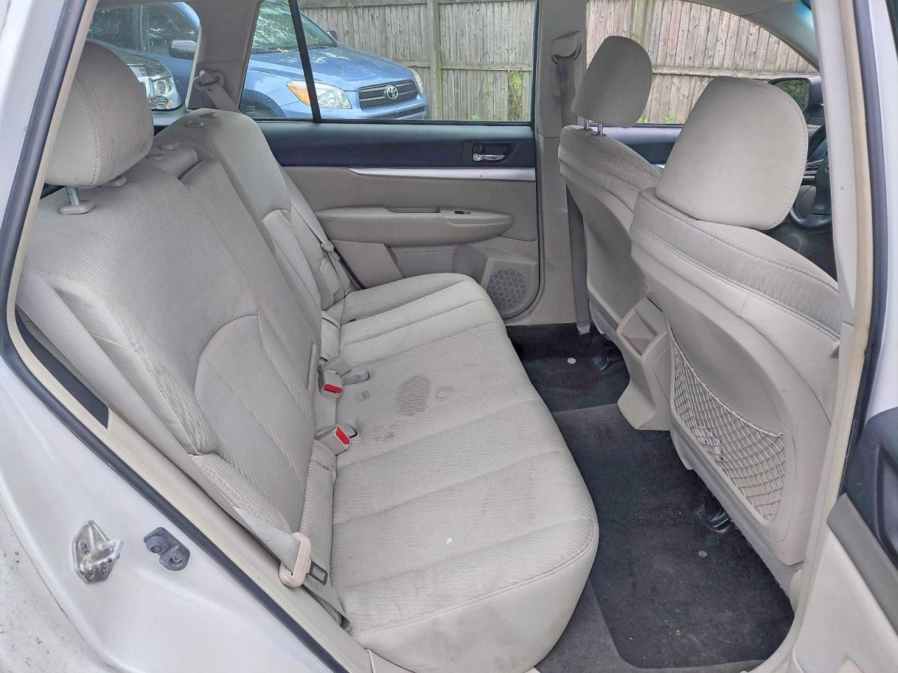 2012 Subaru Outback 2.5I - Фото 6