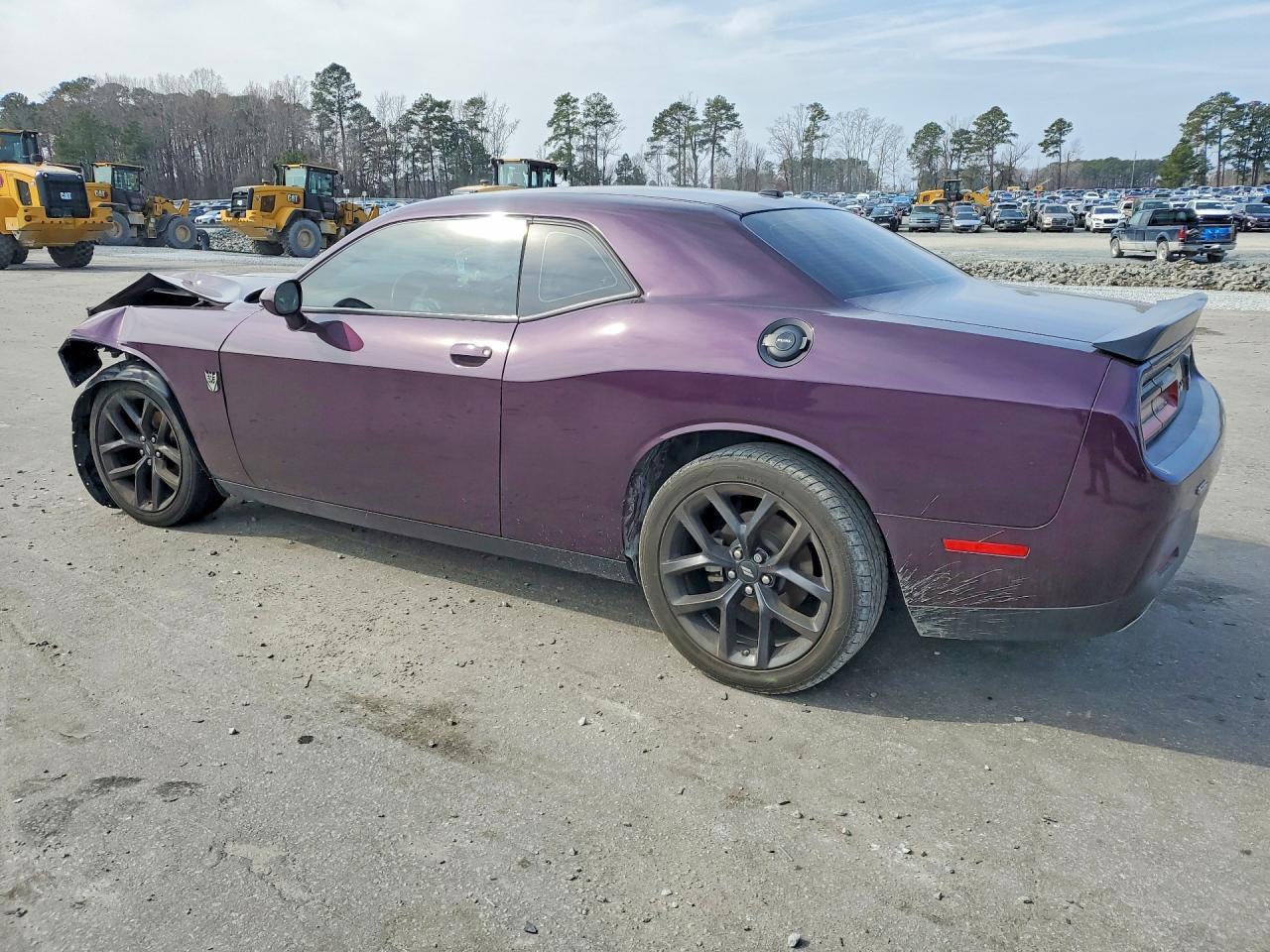 2022 Dodge Challenger Sxt - Image 2