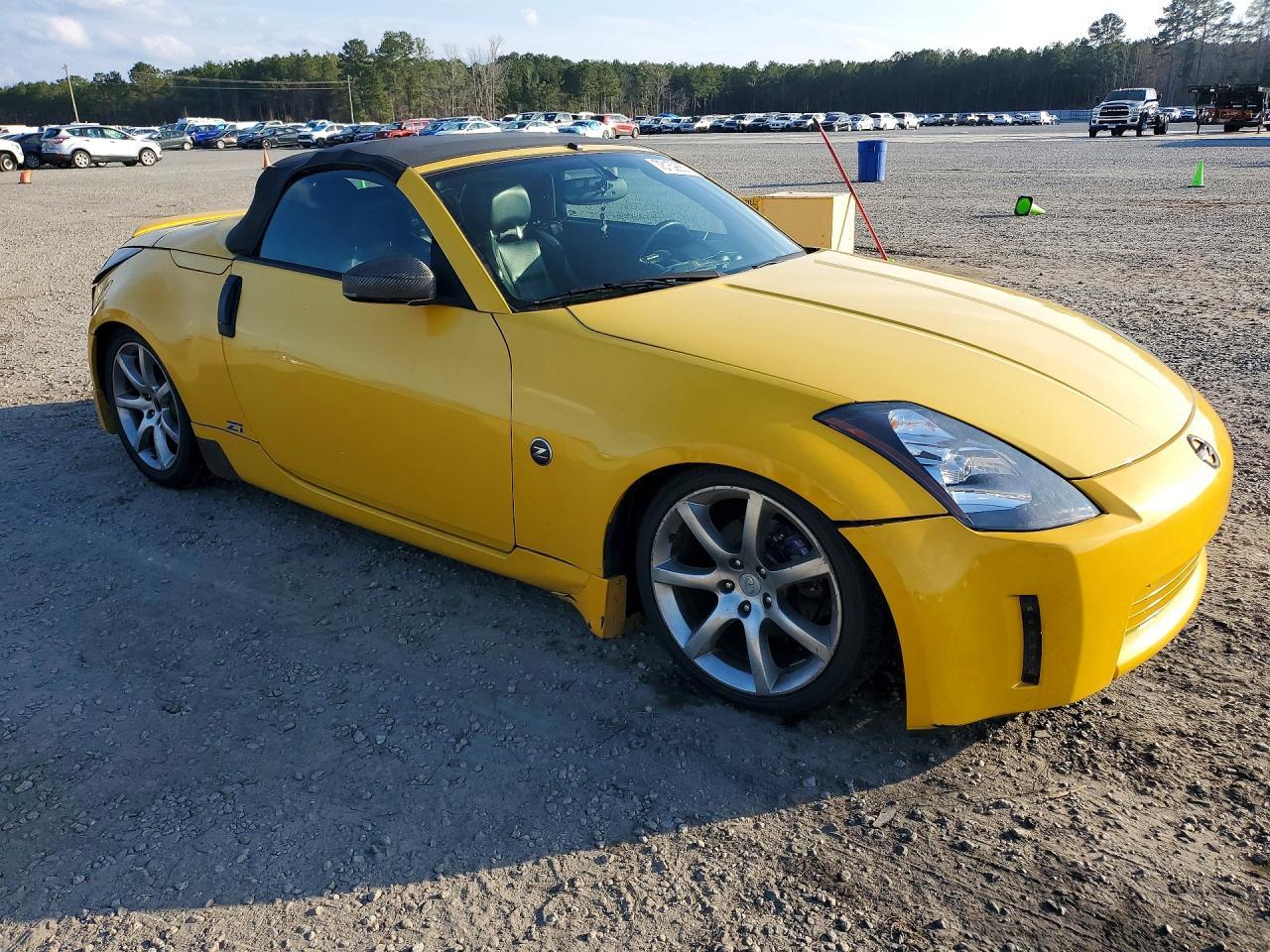 2005 Nissan 350Z Enthusiast - Image 4