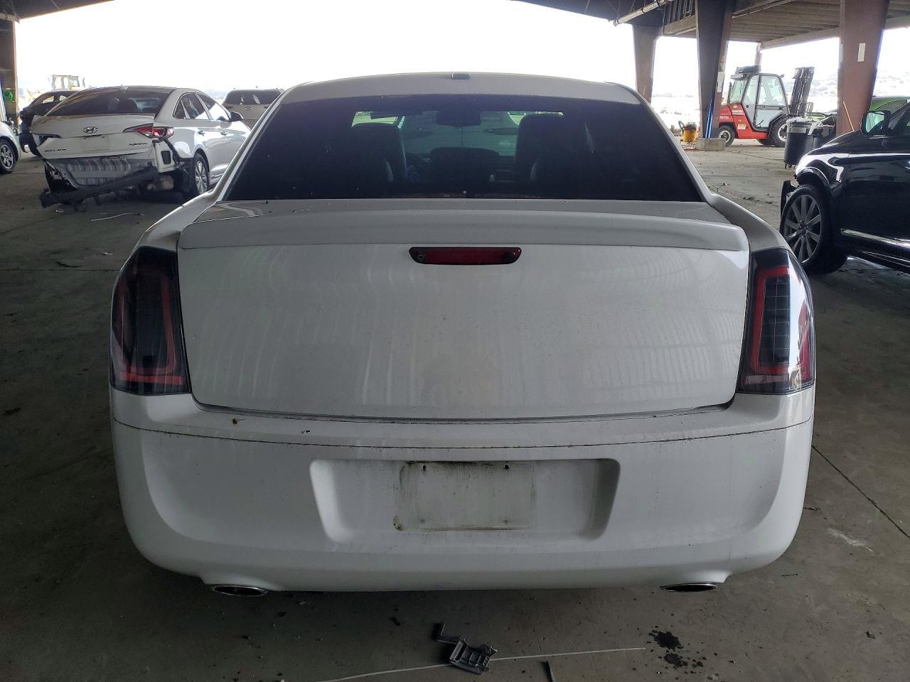 2013 Chrysler 300 S - Фото 6