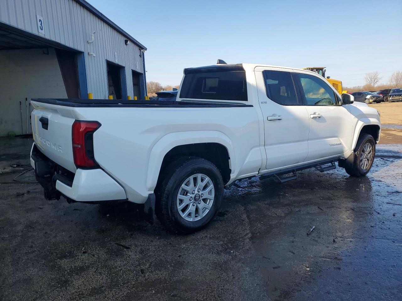 2025 Toyota Tacoma Sr5 - Фото 3