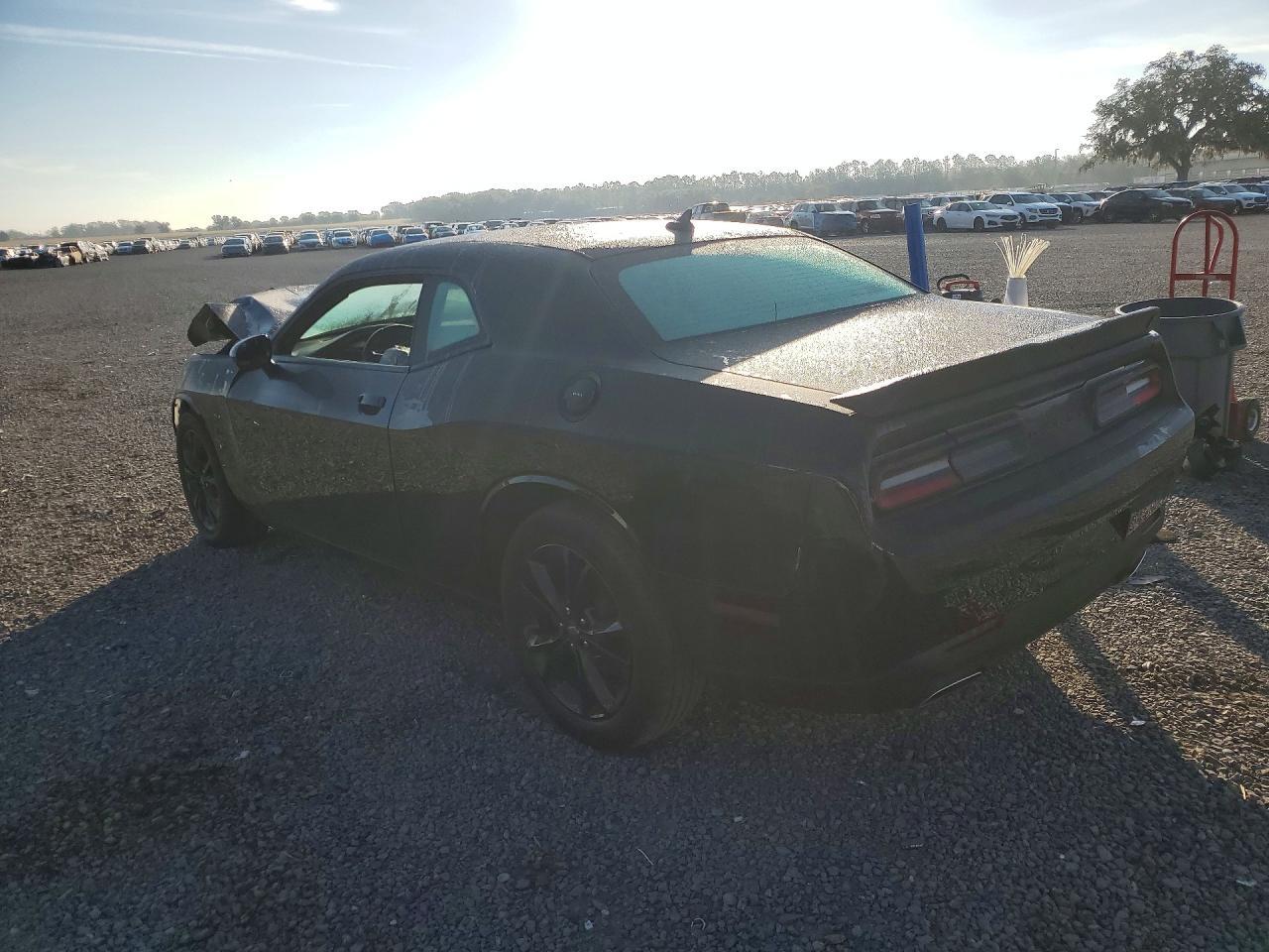 2020 Dodge Challenger Sxt - Фото 2