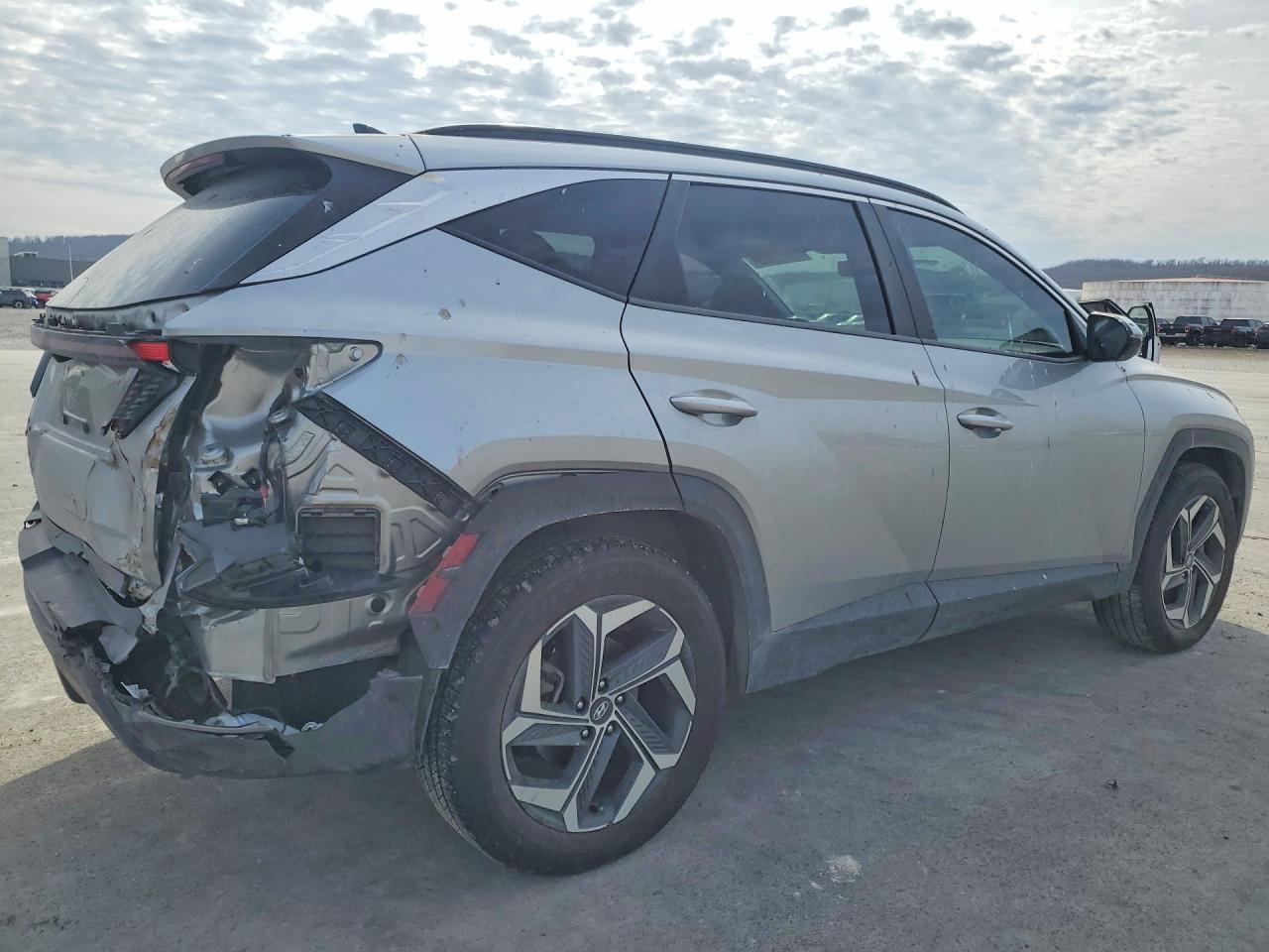 2022 Hyundai Tucson Sel - Image 3