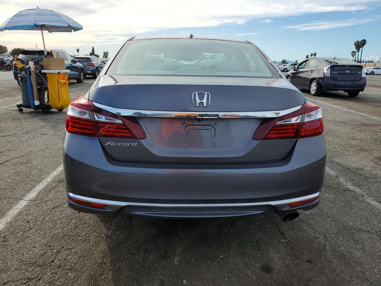 2016 Honda Accord Ex - Фото 6