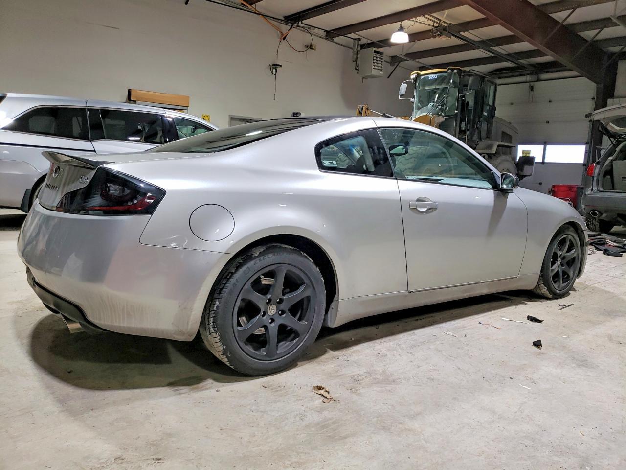 2004 Infiniti G35 - Фото 3