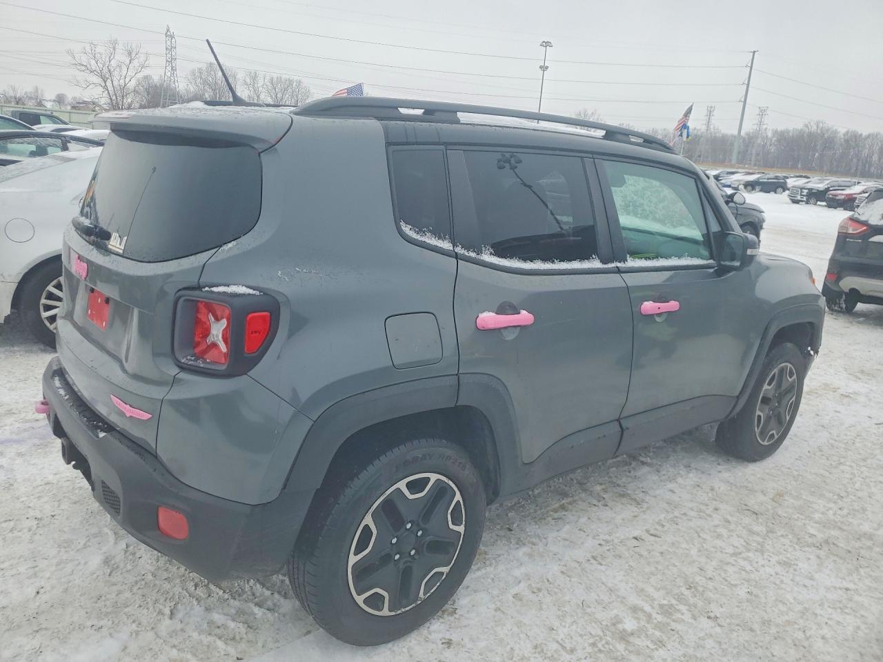 2016 Jeep Renegade Trailhawk - Фото 3