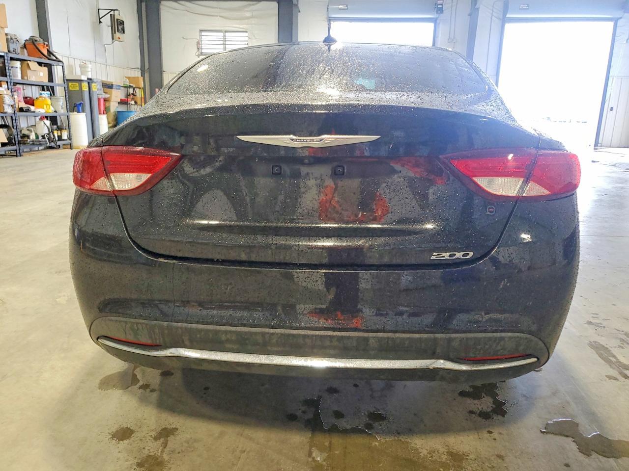2015 Chrysler 200 Limited - Image 6