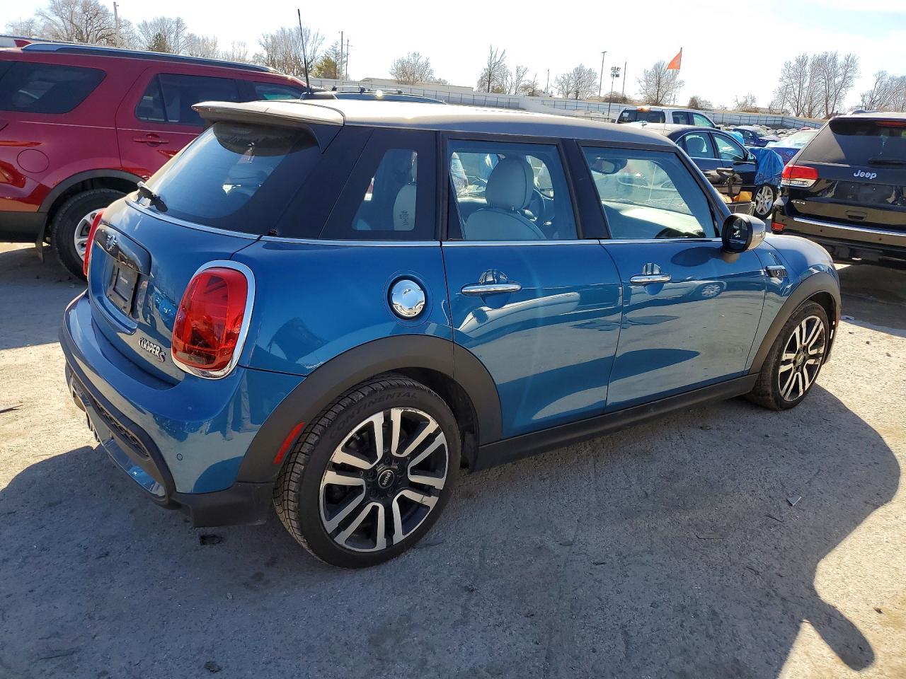 2022 Mini Cooper S - Image 3