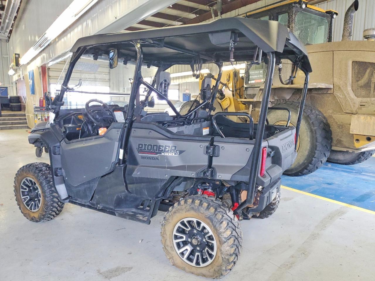 2018 Honda Pioneer 1000 Utility Vehicle - Image 3